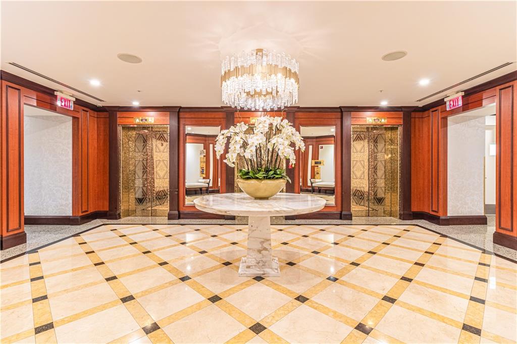 LAS OLAS GRAND - Residential