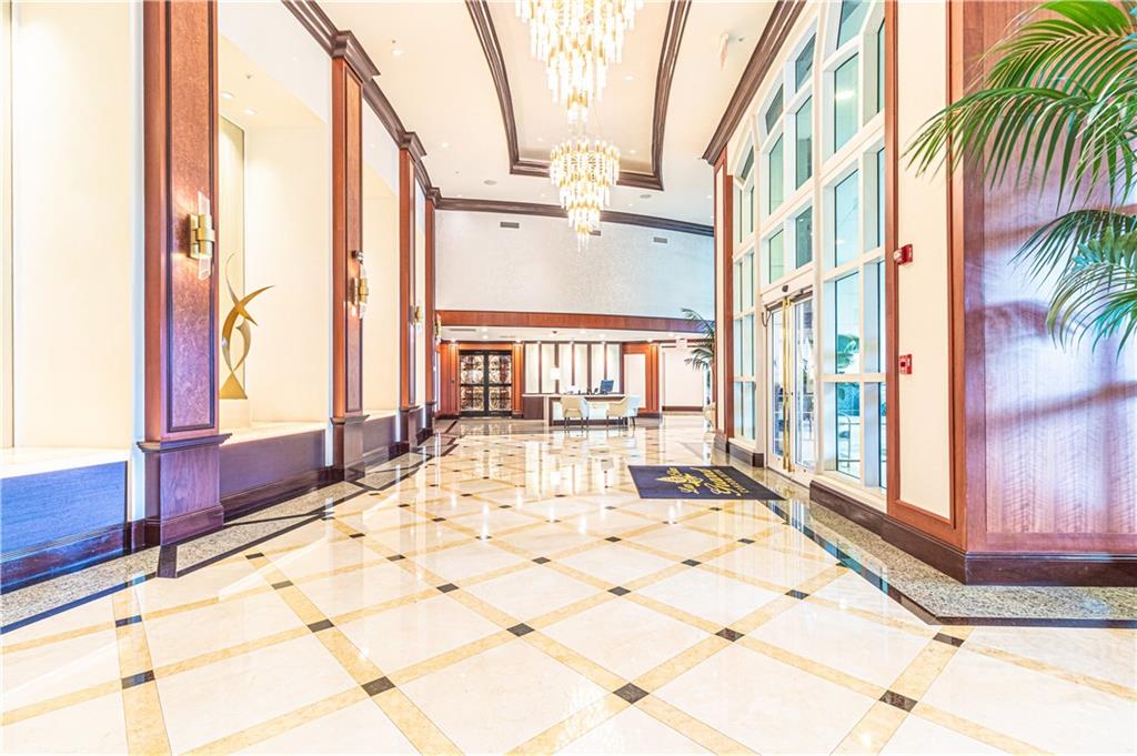 LAS OLAS GRAND - Residential