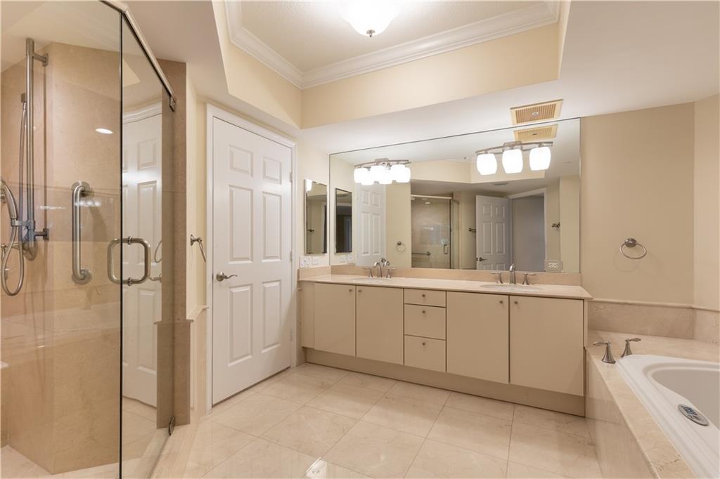 LAS OLAS GRAND - Residential