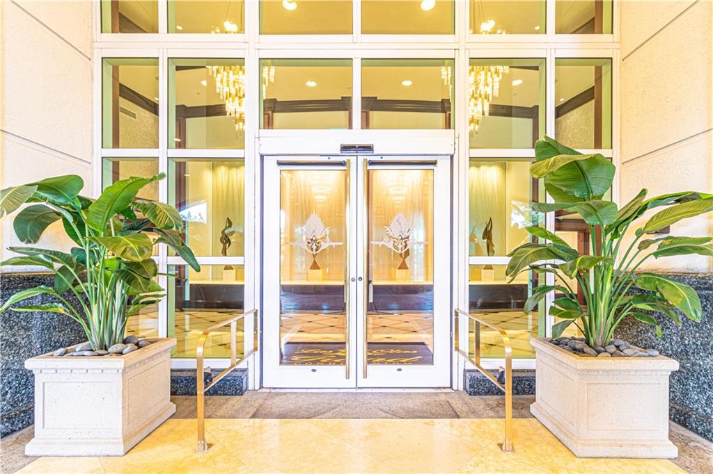 LAS OLAS GRAND - Residential
