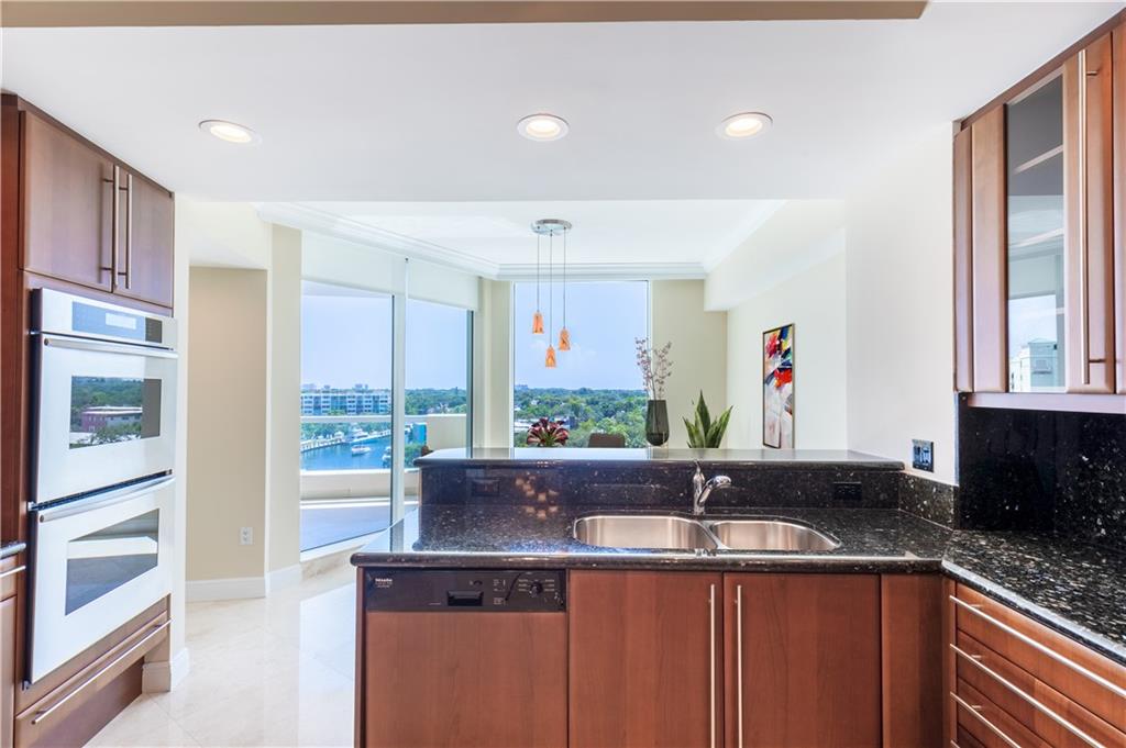 LAS OLAS GRAND - Residential