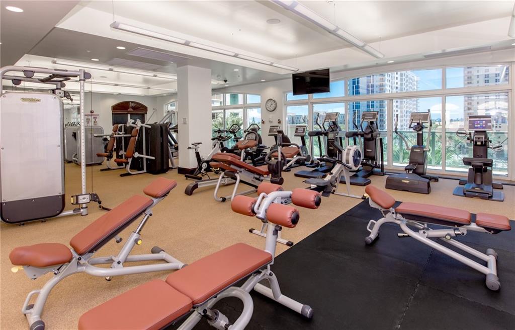 LAS OLAS GRAND - Residential