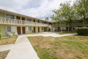 CRESTHAVEN 3 - Commercial Sale