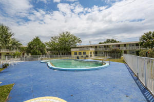 CRESTHAVEN 3 - Commercial Sale