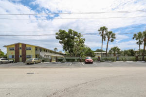 CRESTHAVEN 3 - Commercial Sale