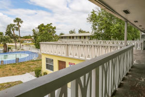 CRESTHAVEN 3 - Commercial Sale