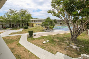 CRESTHAVEN 3 - Commercial Sale