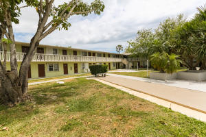 CRESTHAVEN 3 - Commercial Sale