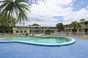 CRESTHAVEN 3 - Commercial Sale