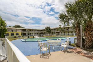 CRESTHAVEN 3 - Commercial Sale