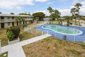 CRESTHAVEN 3 - Commercial Sale