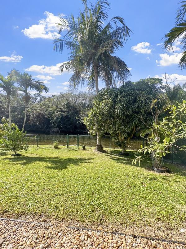 Centura Parc At Coconut C - Residential