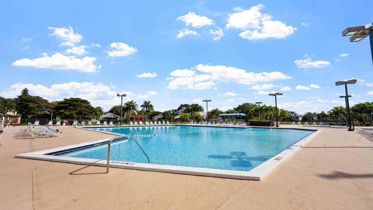 Centura Parc At Coconut C - Residential