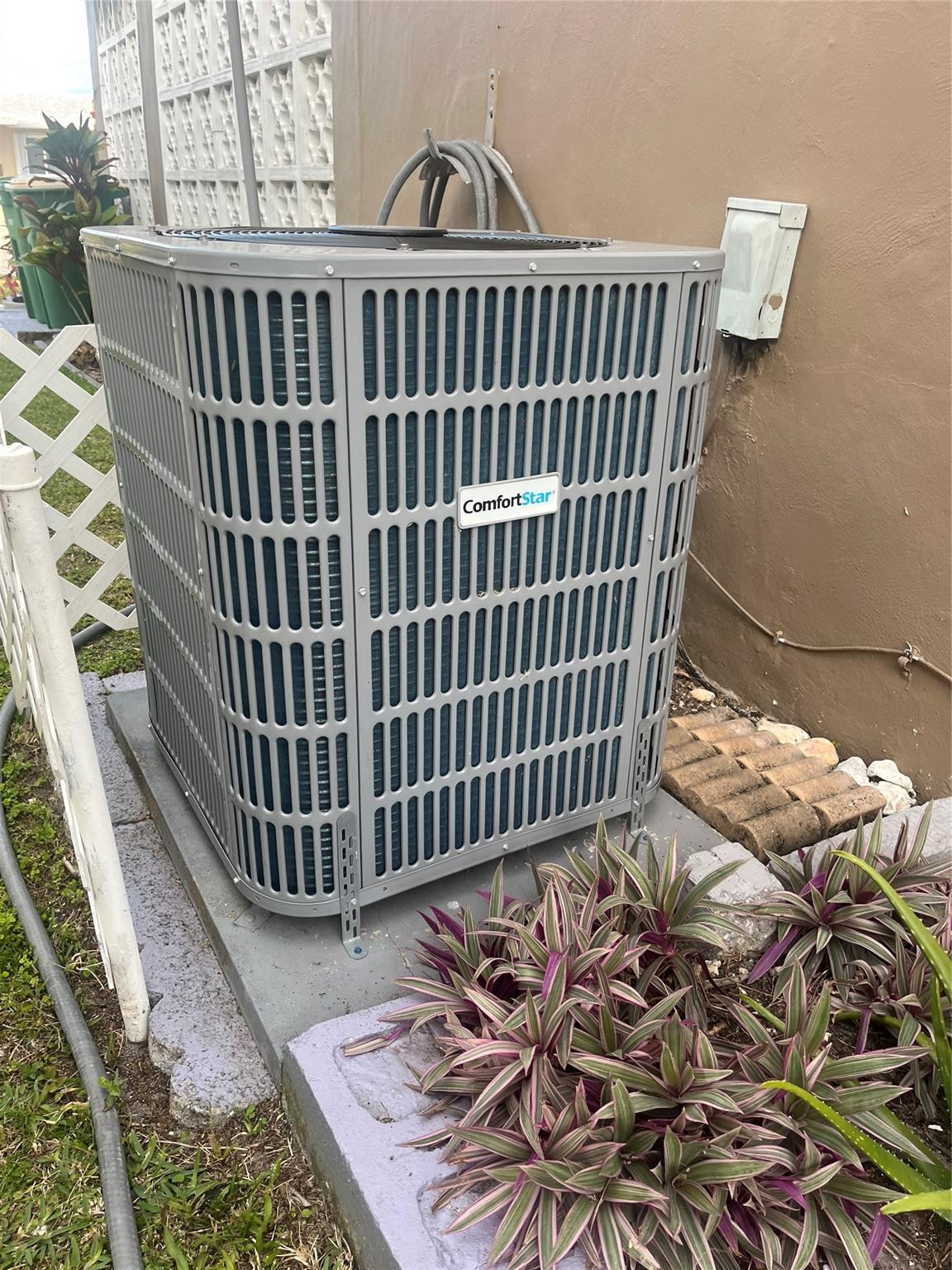 Mainlands Of Tamarac Lake - Residential