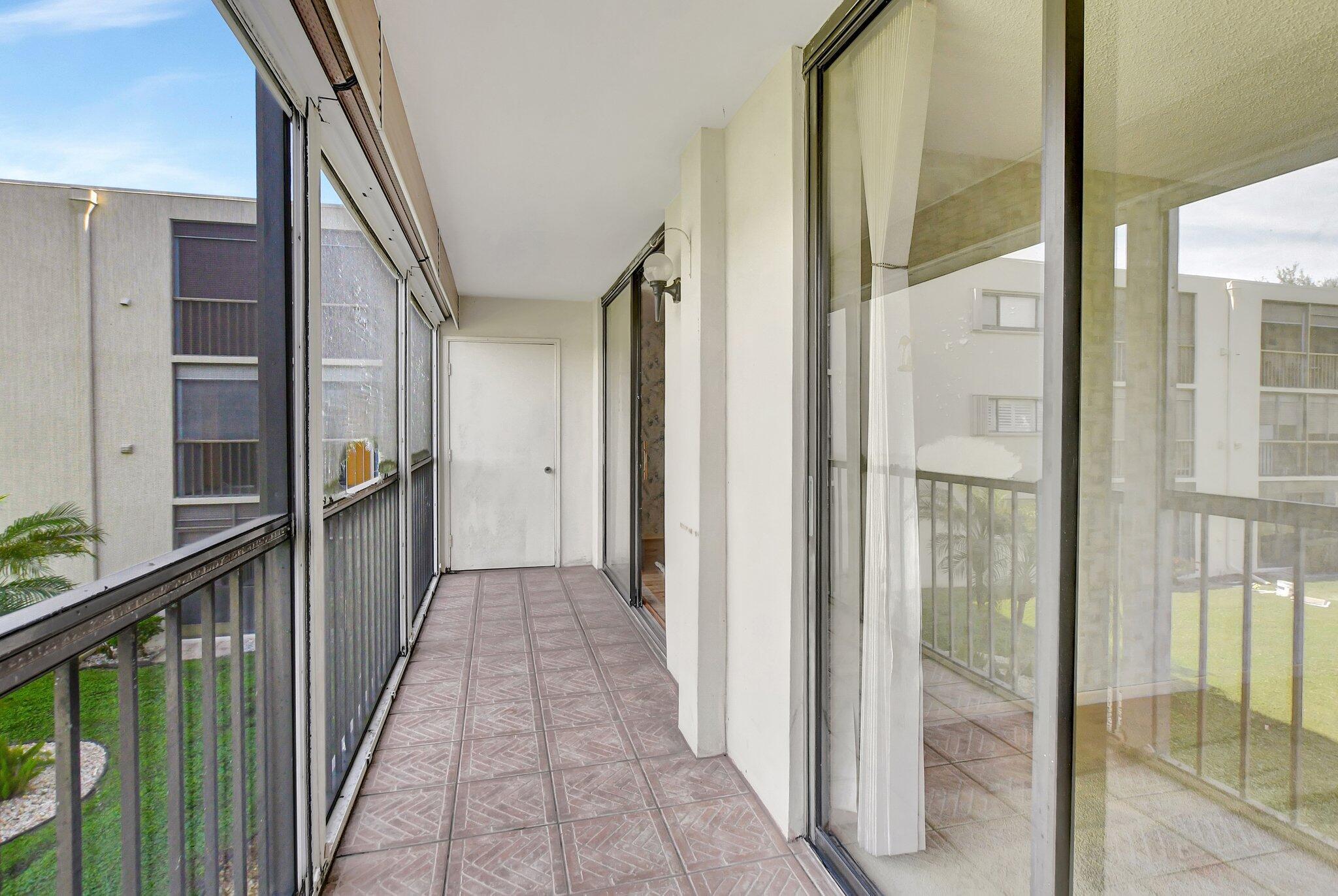 DOGWOOD CONDO - Residential