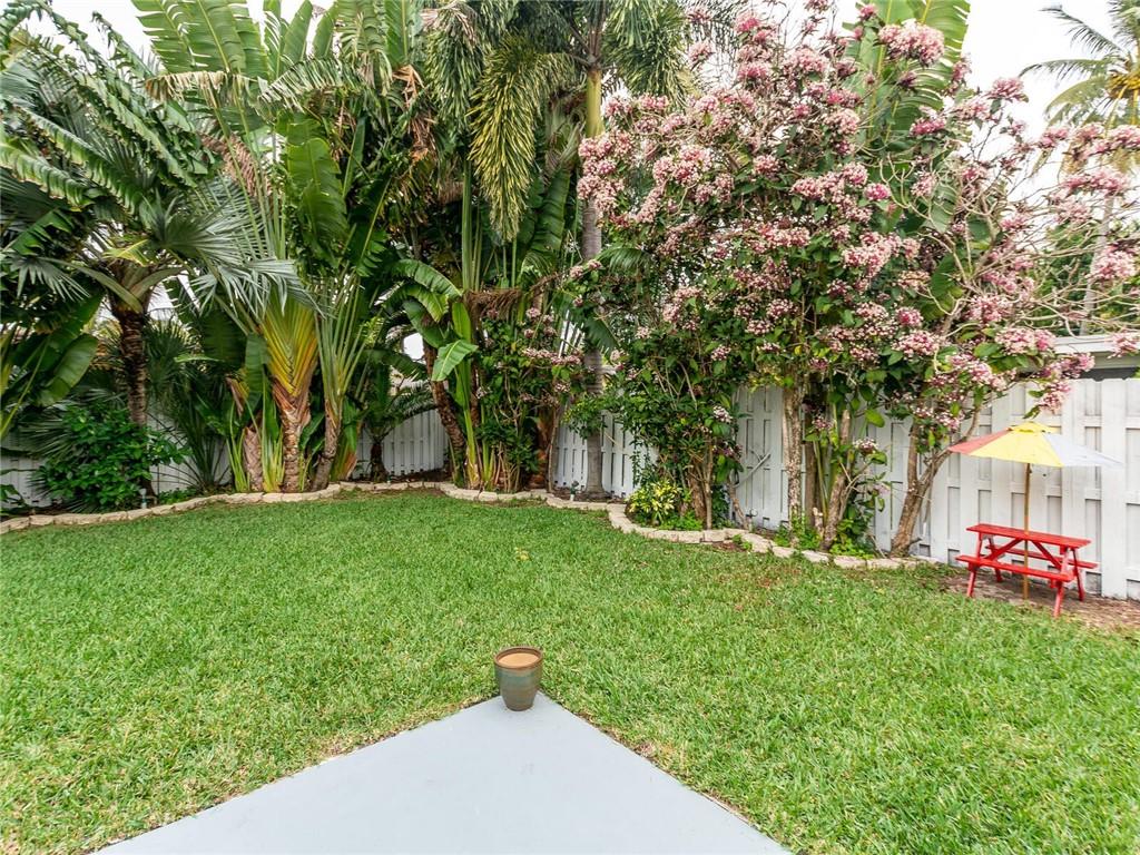 Coral Villas 47-45 B - Residential