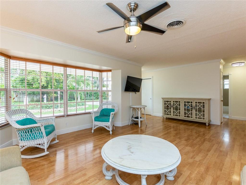 Coral Villas 47-45 B - Residential