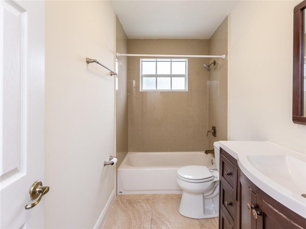 Coral Villas 47-45 B - Residential