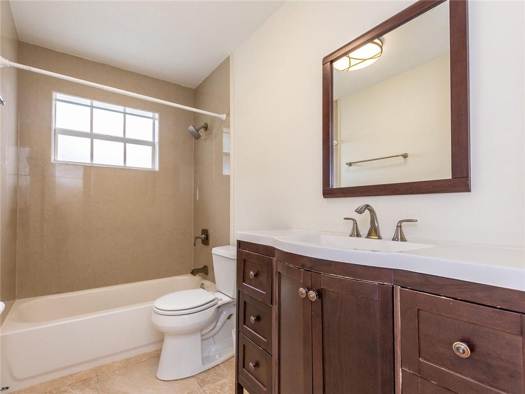 Coral Villas 47-45 B - Residential