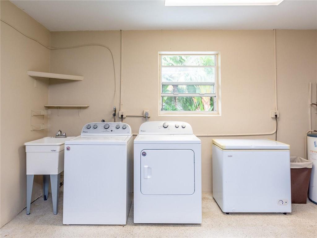 Coral Villas 47-45 B - Residential