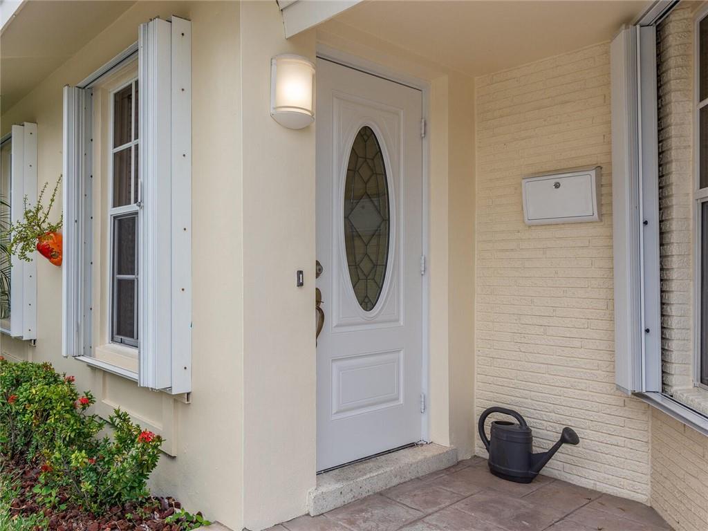 Coral Villas 47-45 B - Residential