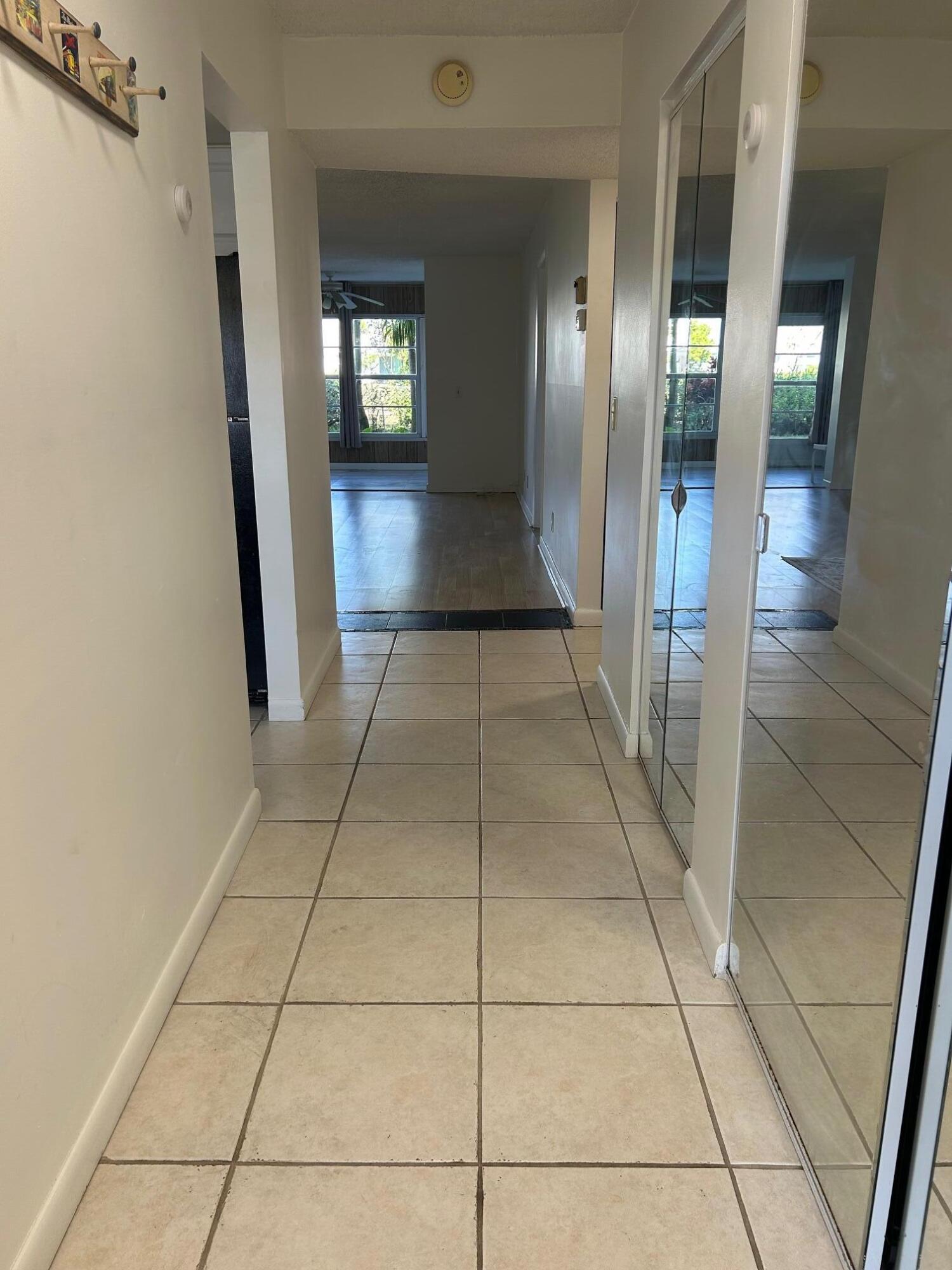 VILLAGES OF ORIOLE ABBEY CONDO - Residential Lease