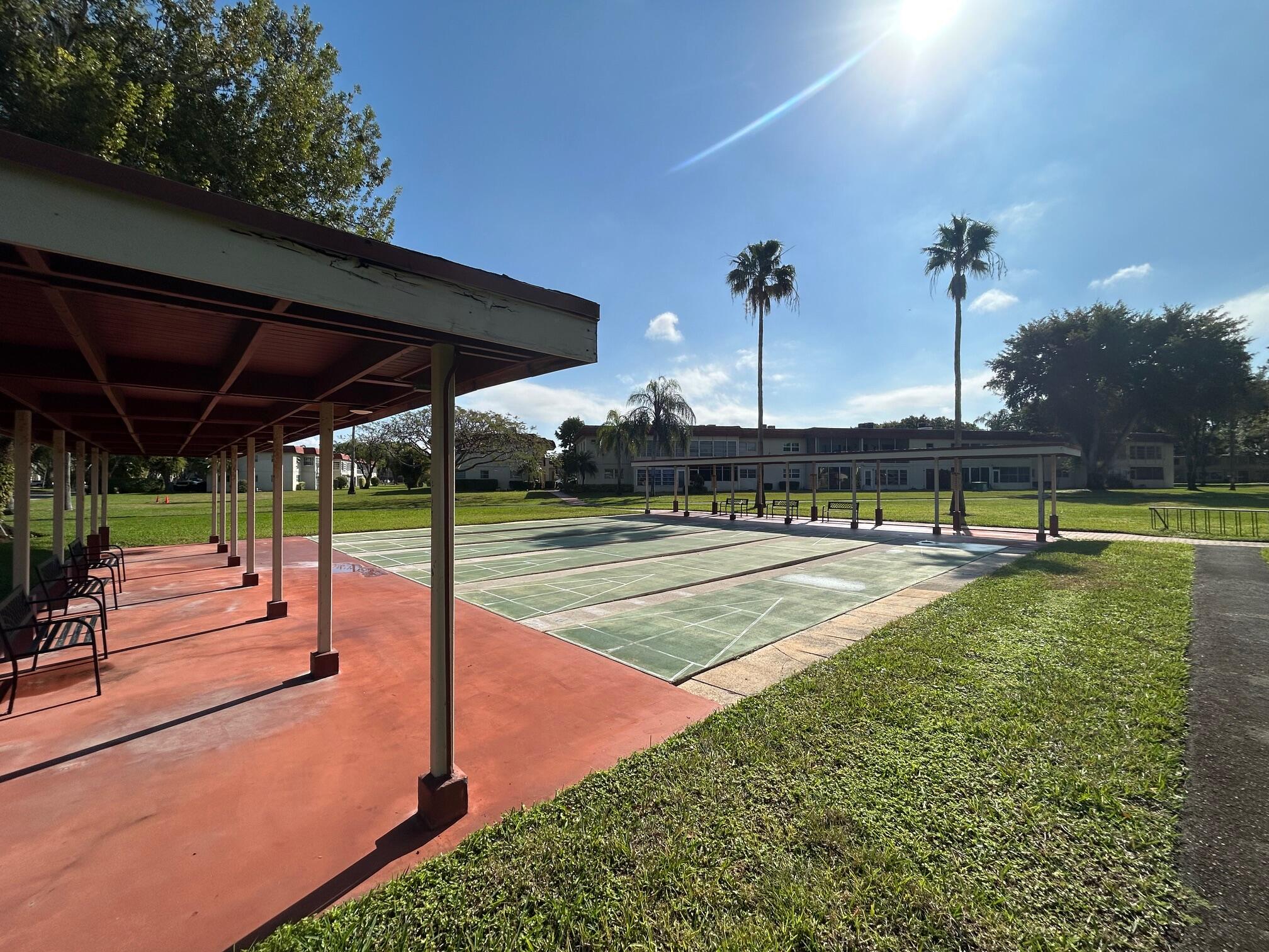 VILLAGES OF ORIOLE ABBEY CONDO - Residential Lease