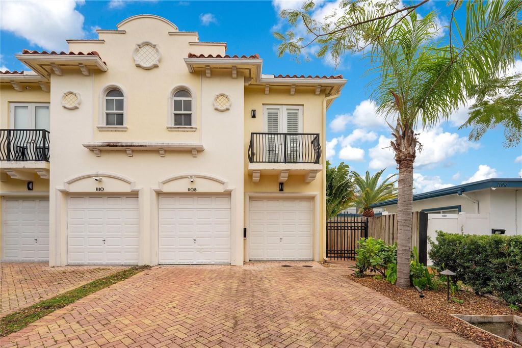 Photo of 1108 NE 16th Avenue, Fort Lauderdale, FL 33304 (MLS # F10491976)