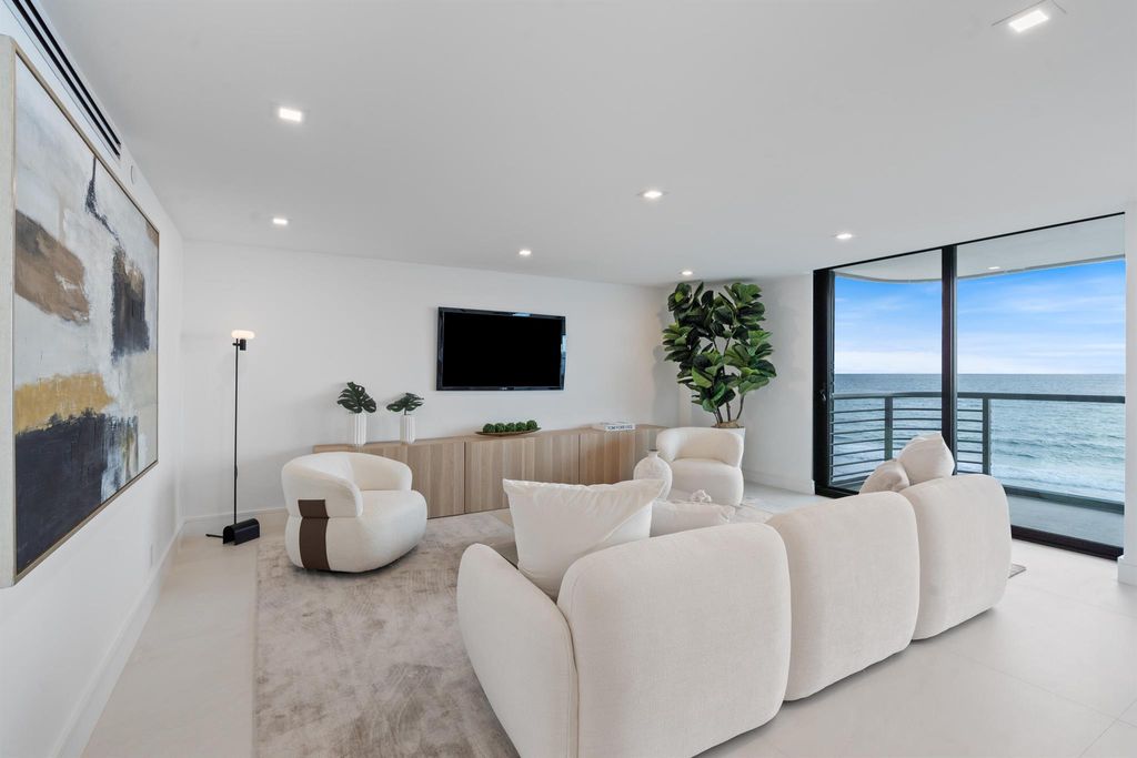 Photo of 250 S S Ocean Blvd #3d, Boca Raton, FL 33432 (MLS # R11132876)