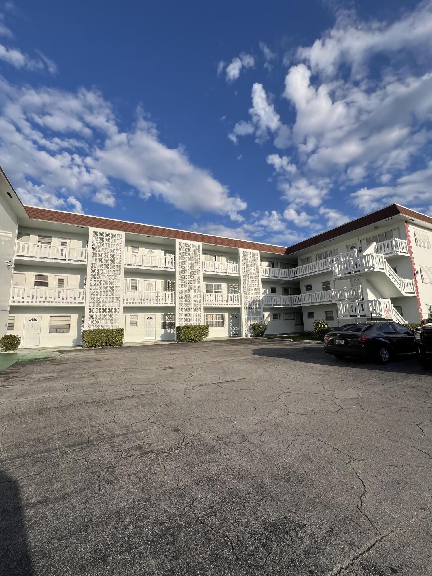 PARK SOUTH FIVE INC CONDO - Residential