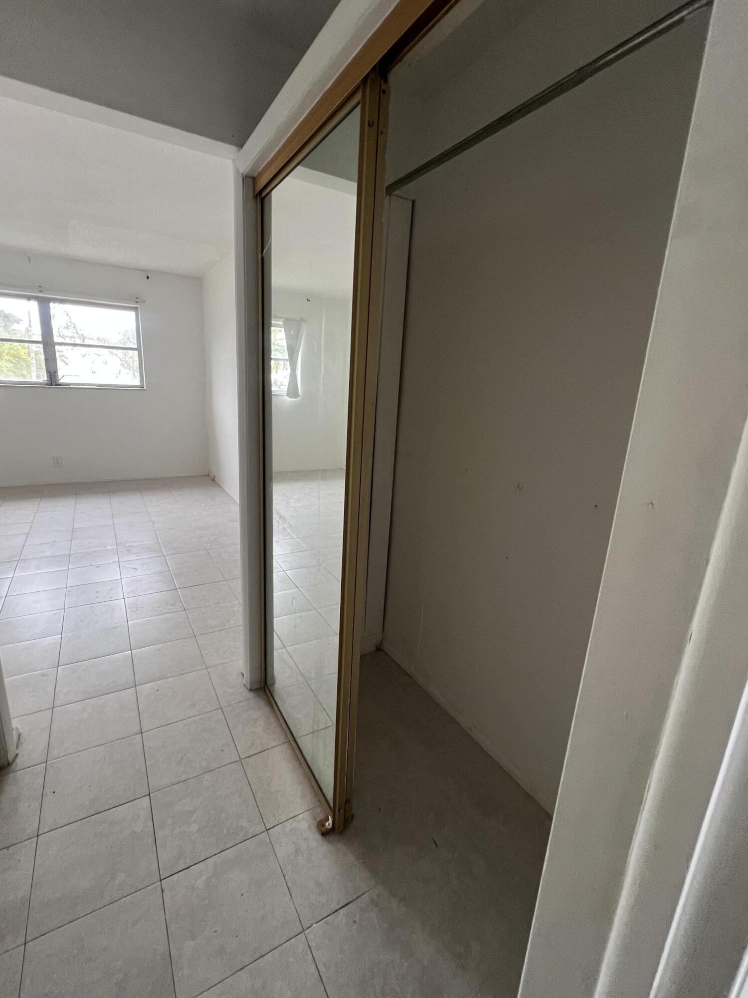 PARK SOUTH FIVE INC CONDO - Residential