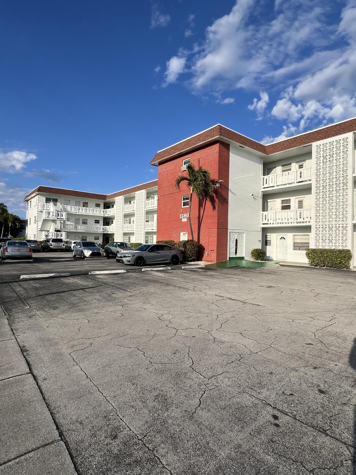 PARK SOUTH FIVE INC CONDO - Residential