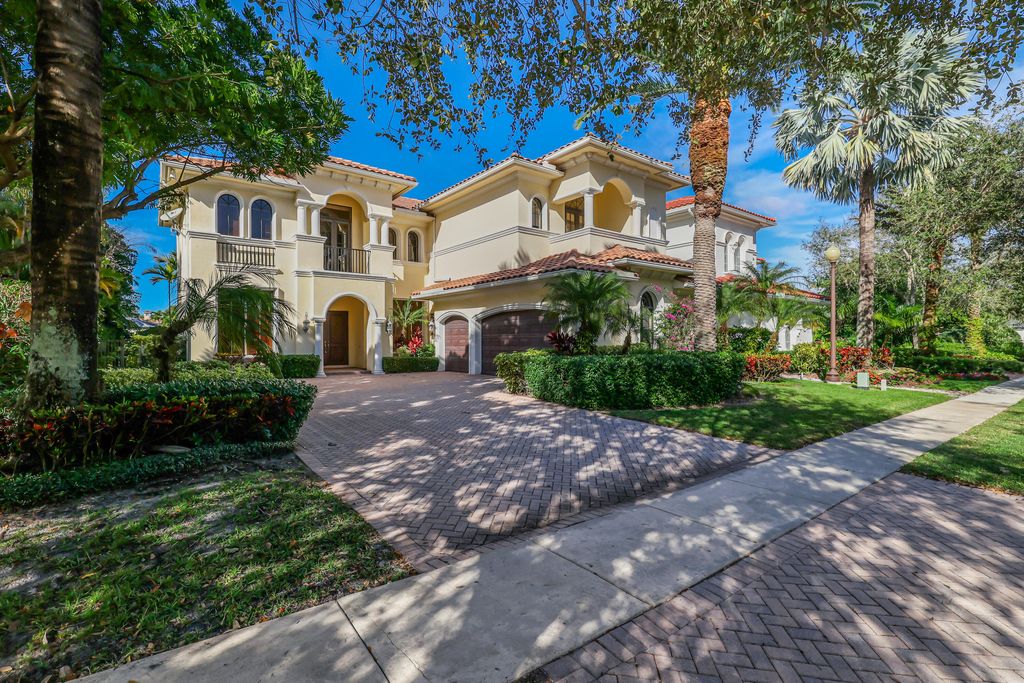 Photo of 9407 Bridgebrook Drive, Boca Raton, FL 33496 (MLS # R11129041)