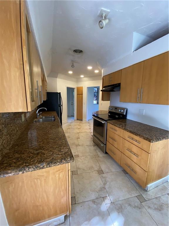 Venetian Isles 3rd Sec 47 - Residential