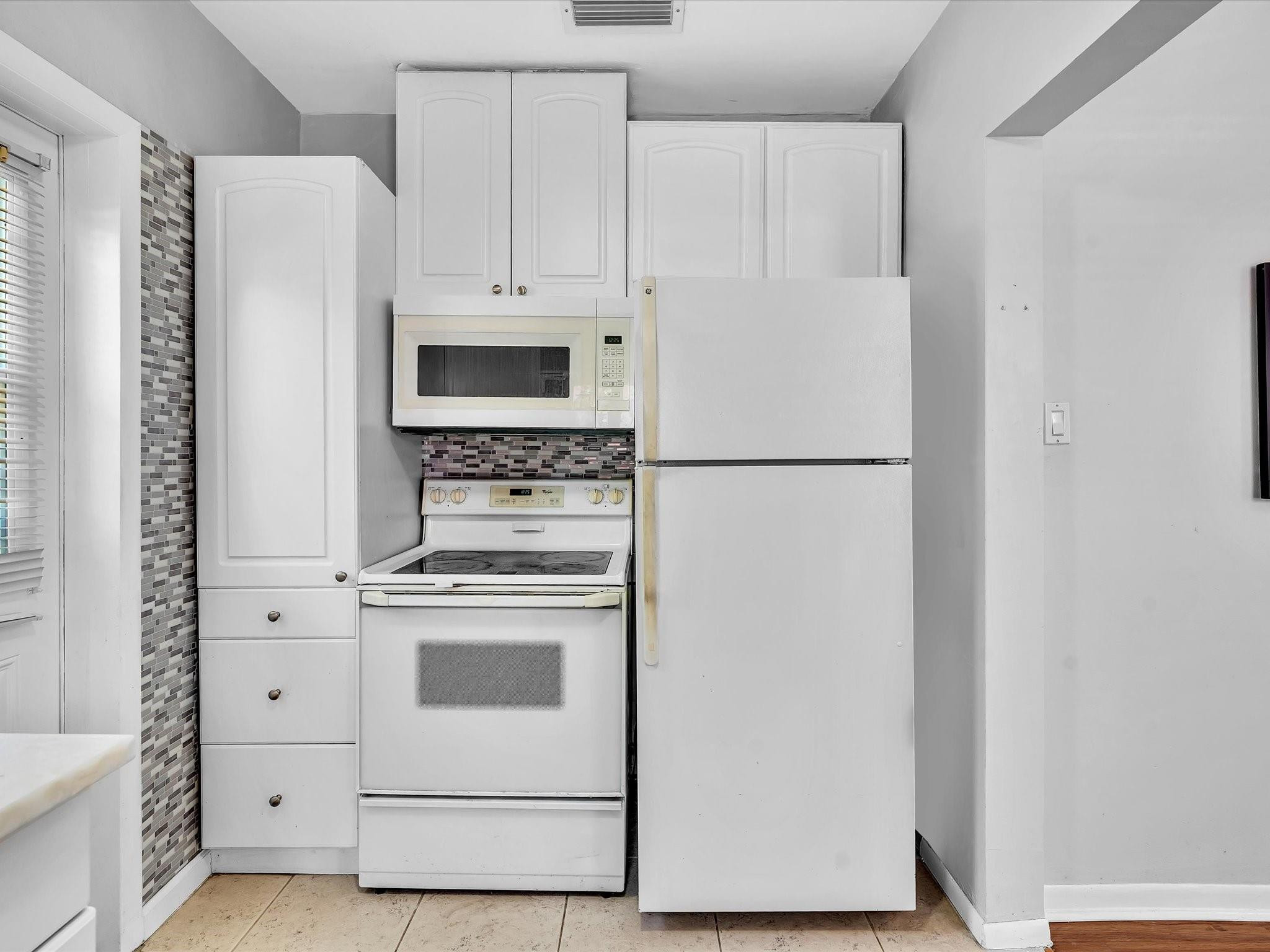 Frank C Dickey Sub 11-8 B - Residential