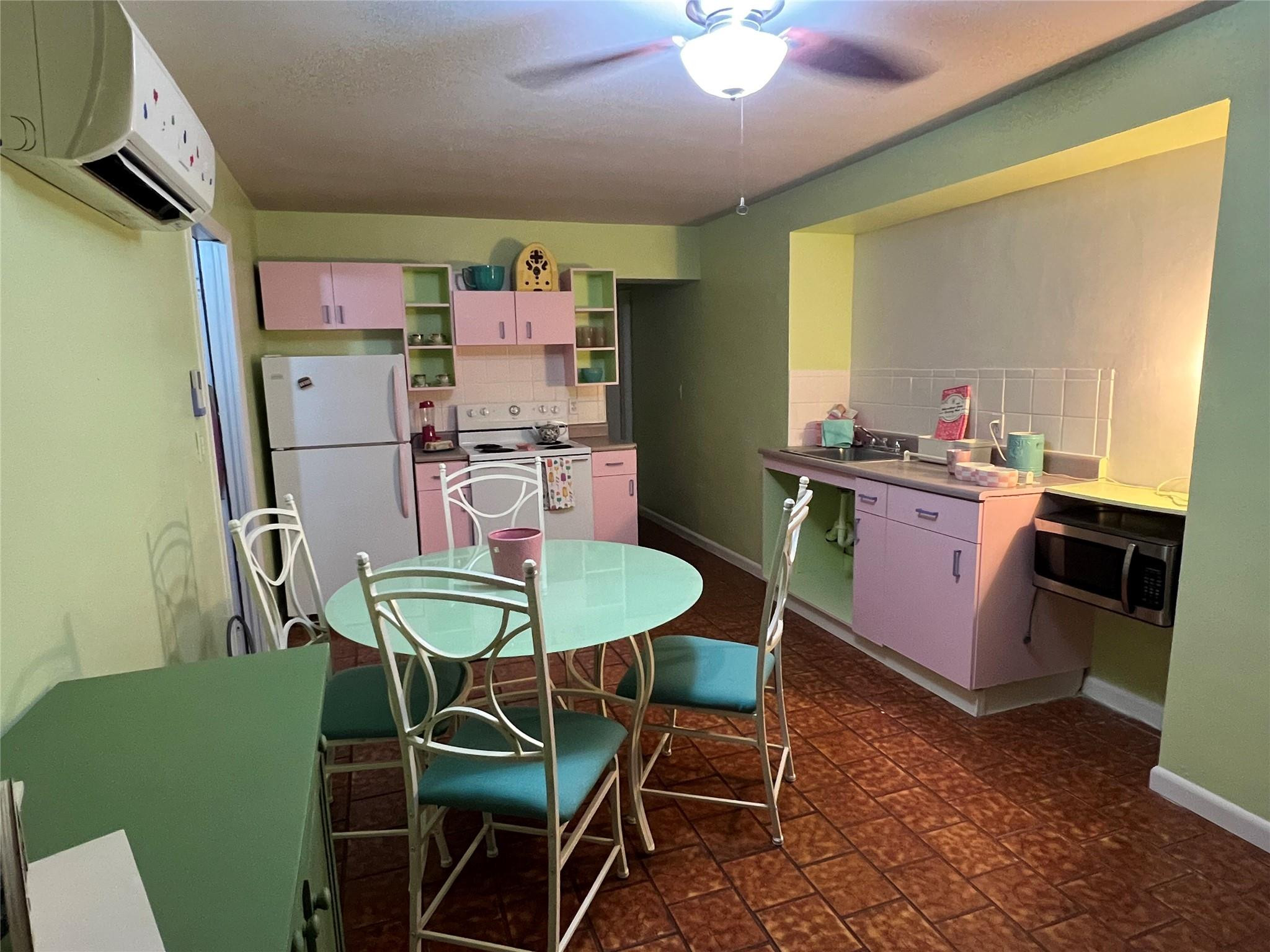 Frank C Dickey Sub 11-8 B - Residential