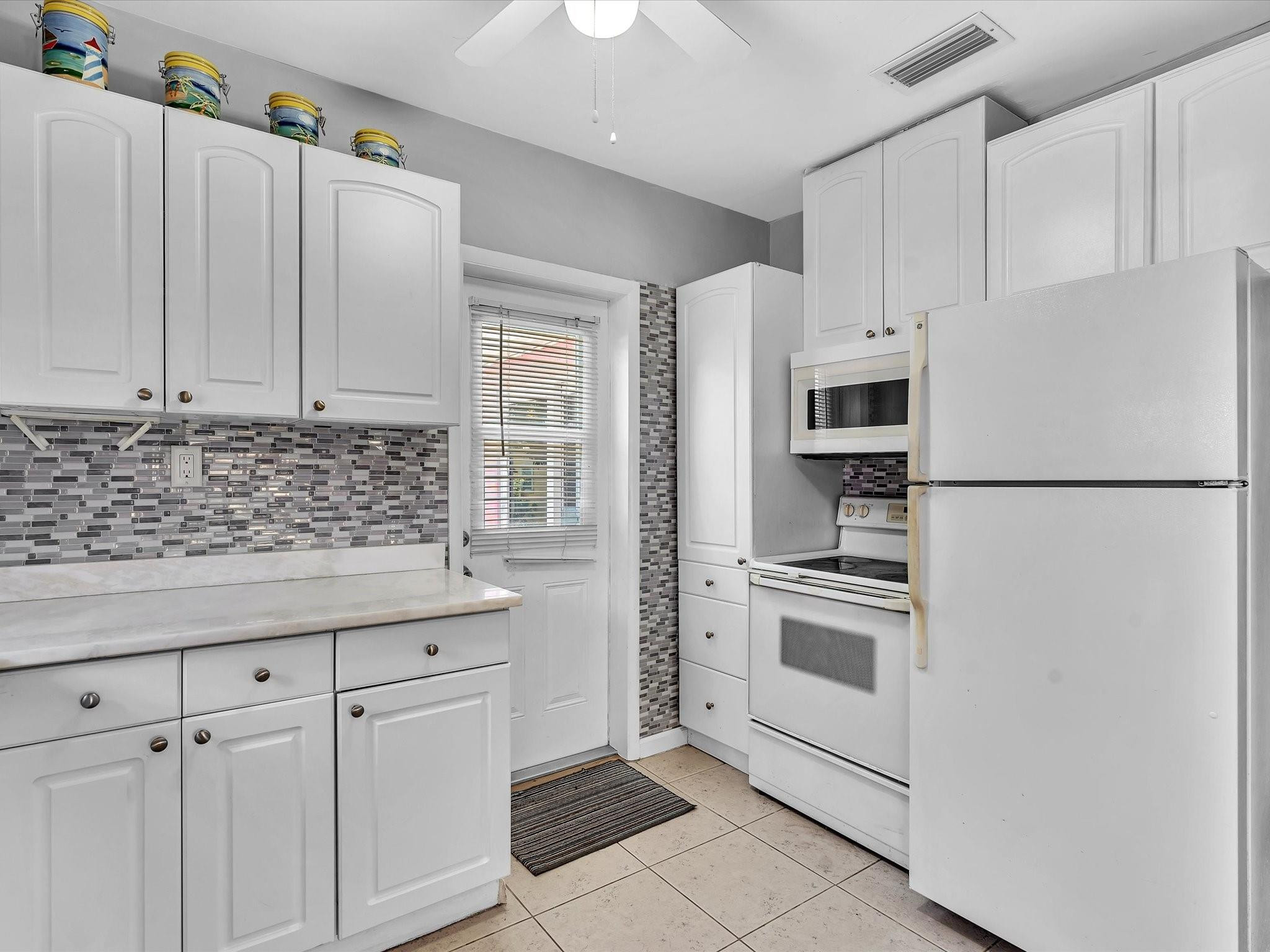 Frank C Dickey Sub 11-8 B - Residential