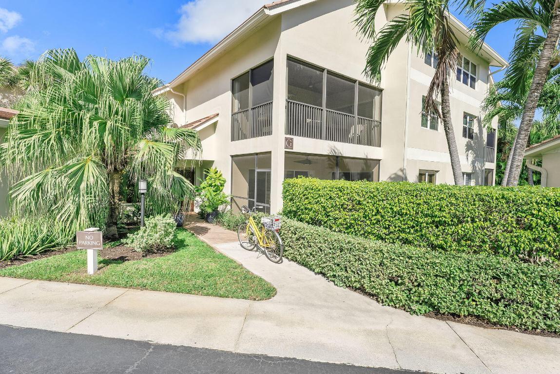 BEACHCOMBER CONDO - Residential