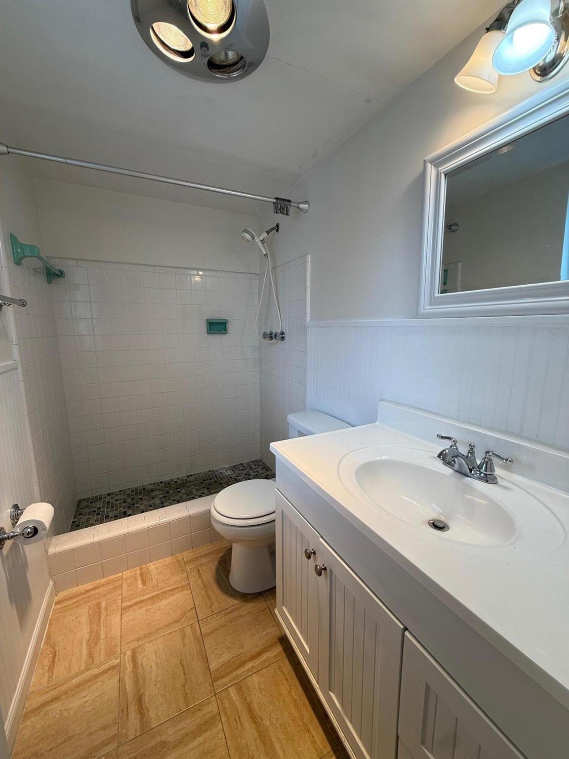 SUNLAND GARDEN APTS NUMBE - Residential Lease