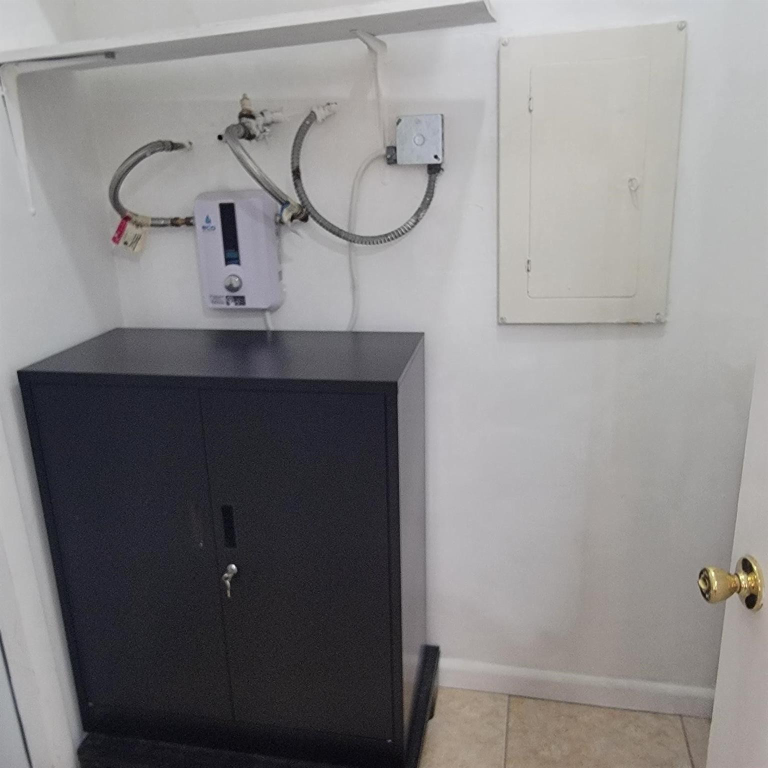 TARACOMA TOWNHOMES - Residential