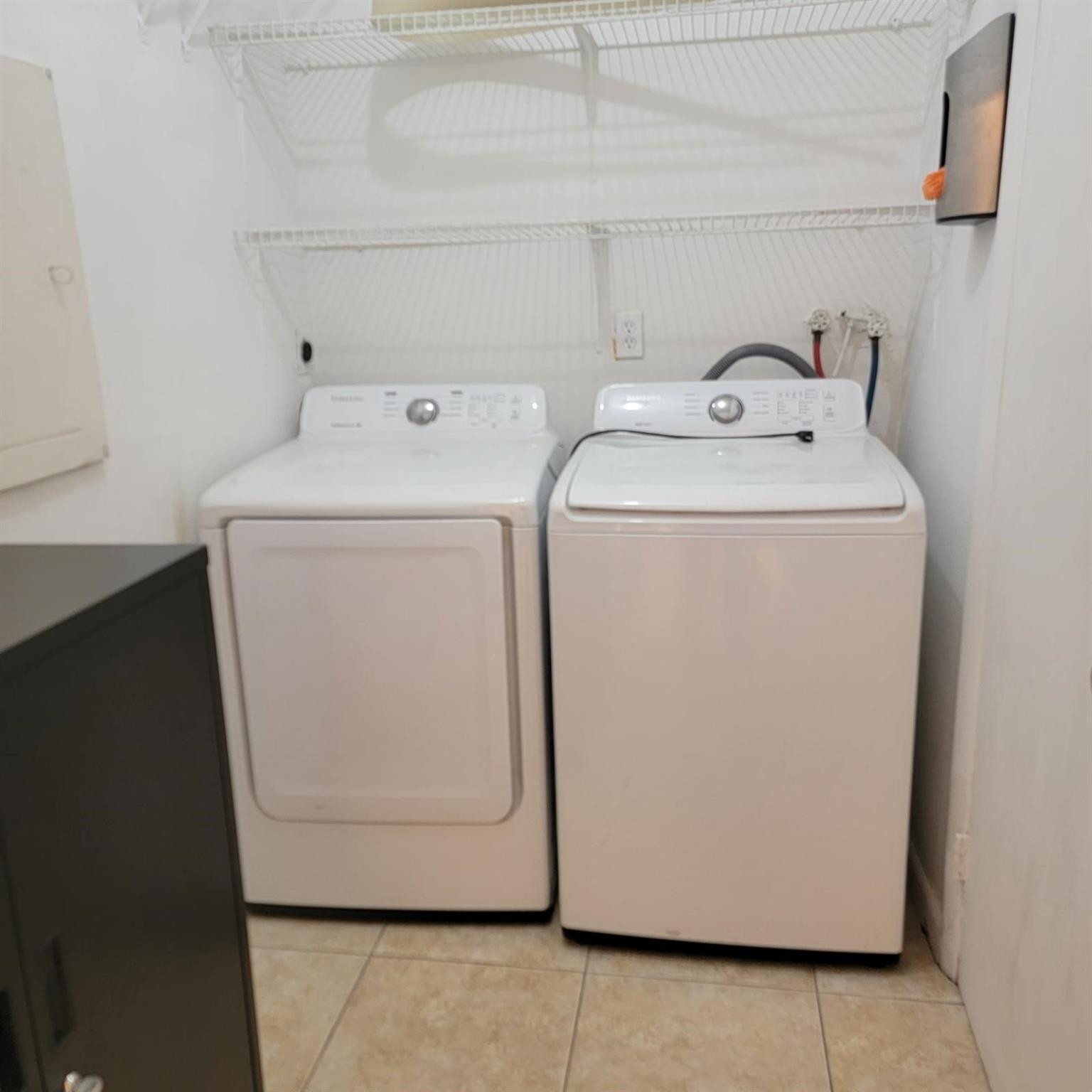 TARACOMA TOWNHOMES - Residential