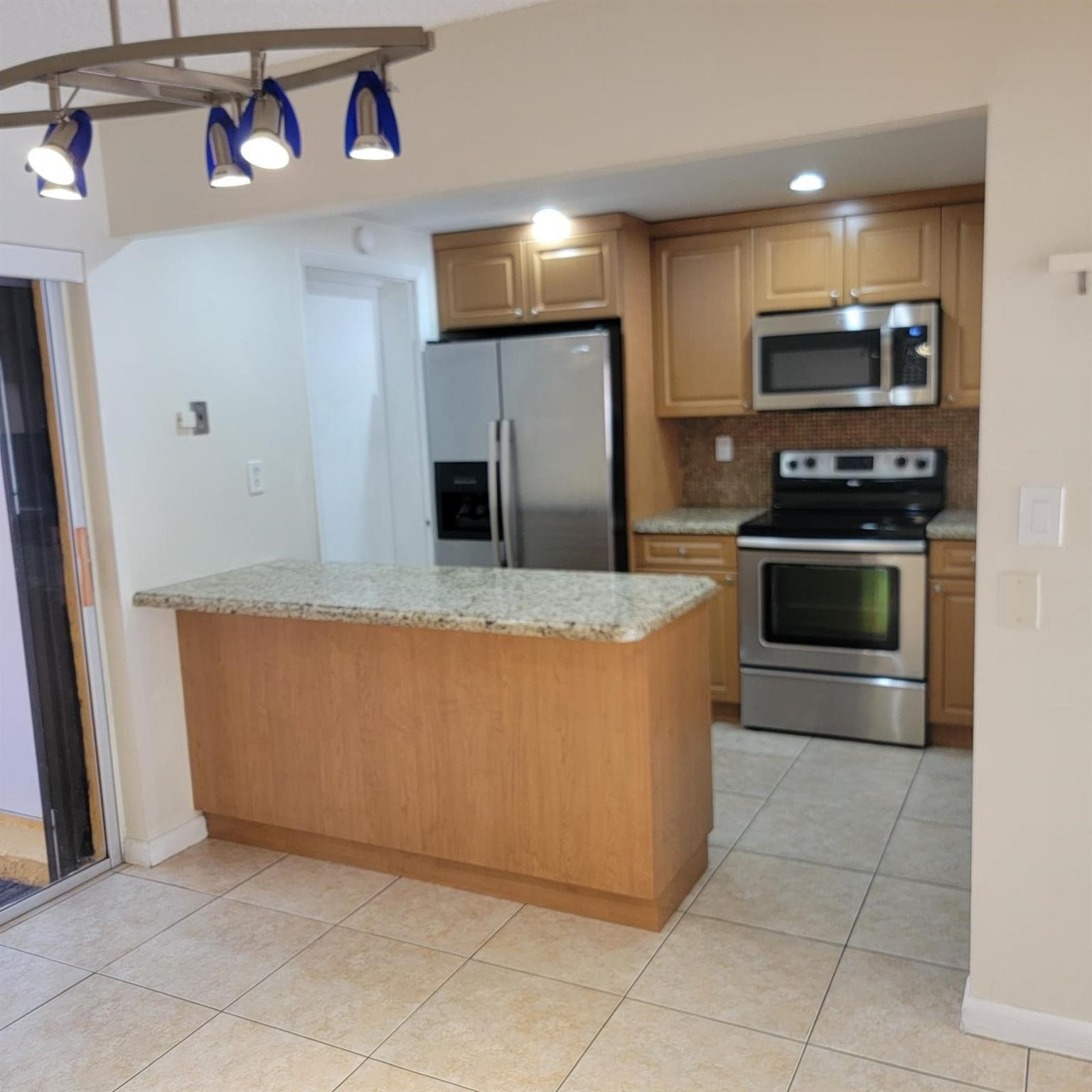 TARACOMA TOWNHOMES - Residential