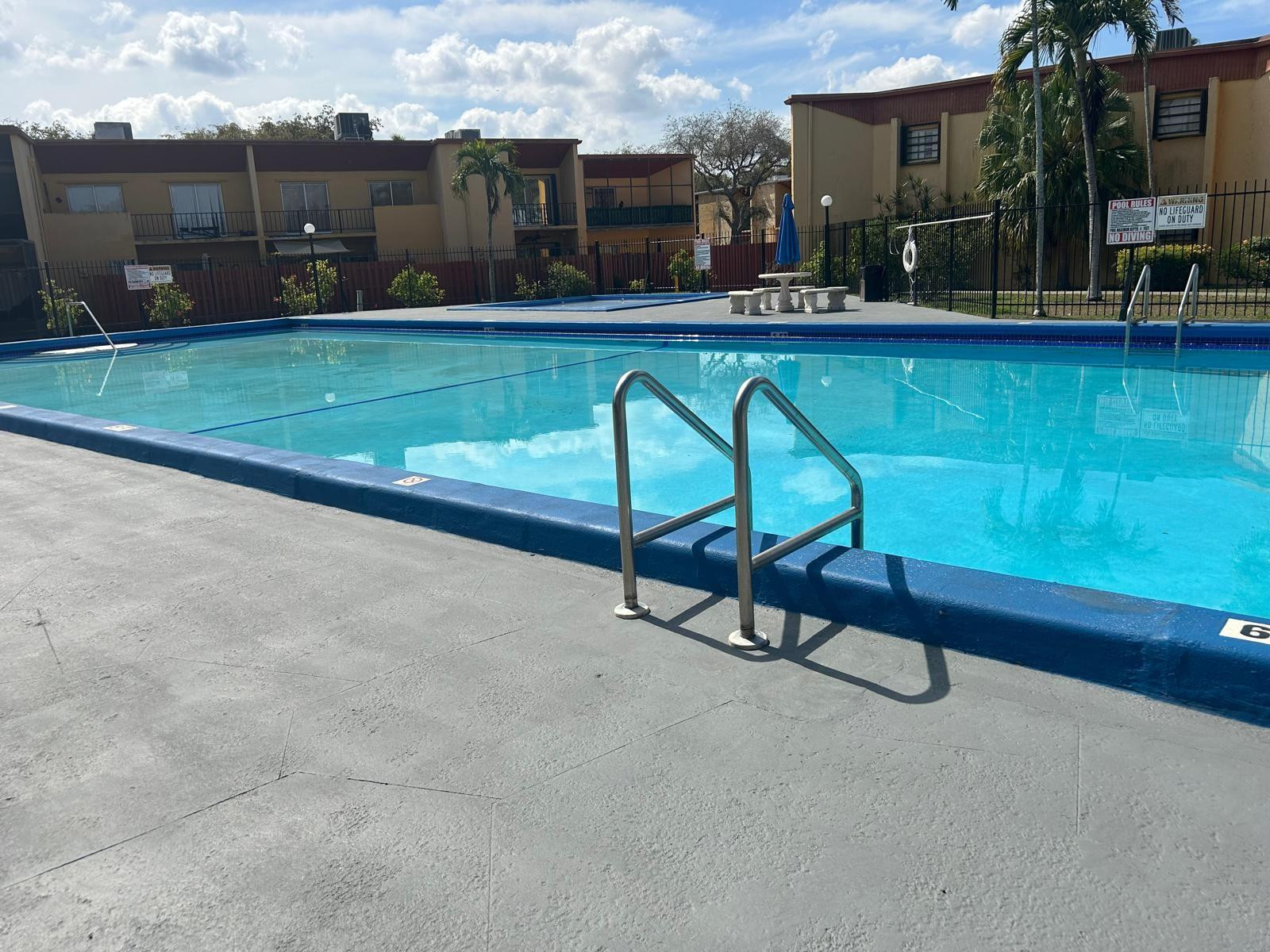 TARACOMA TOWNHOMES - Residential