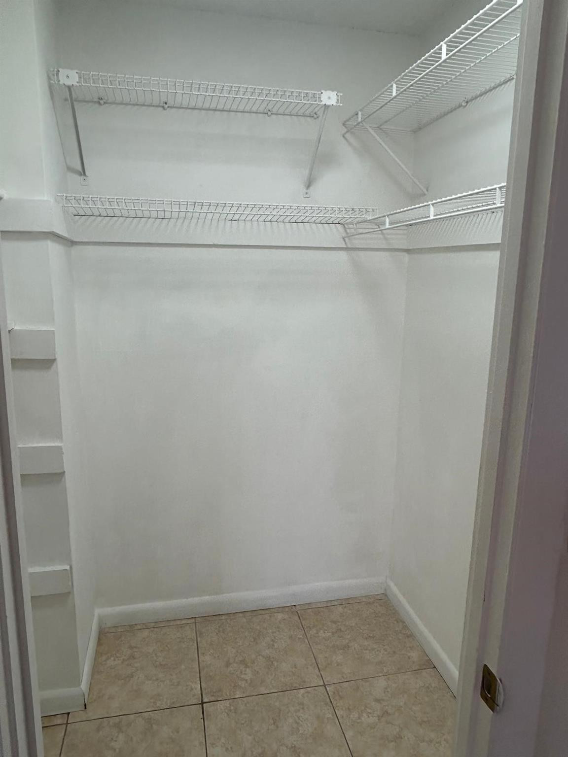 TARACOMA TOWNHOMES - Residential