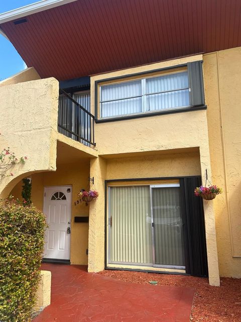 13725 SW 84th Street B Miami FL 33183