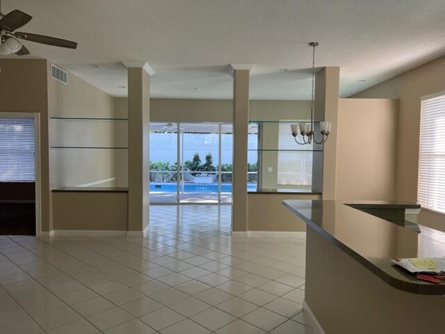 188 S HAMPTON Drive