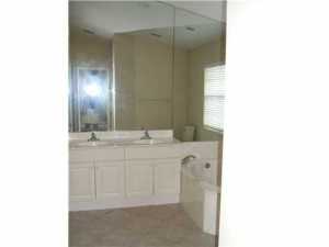 NORTH PALM BEACH HEIGHTS - Residential Lease