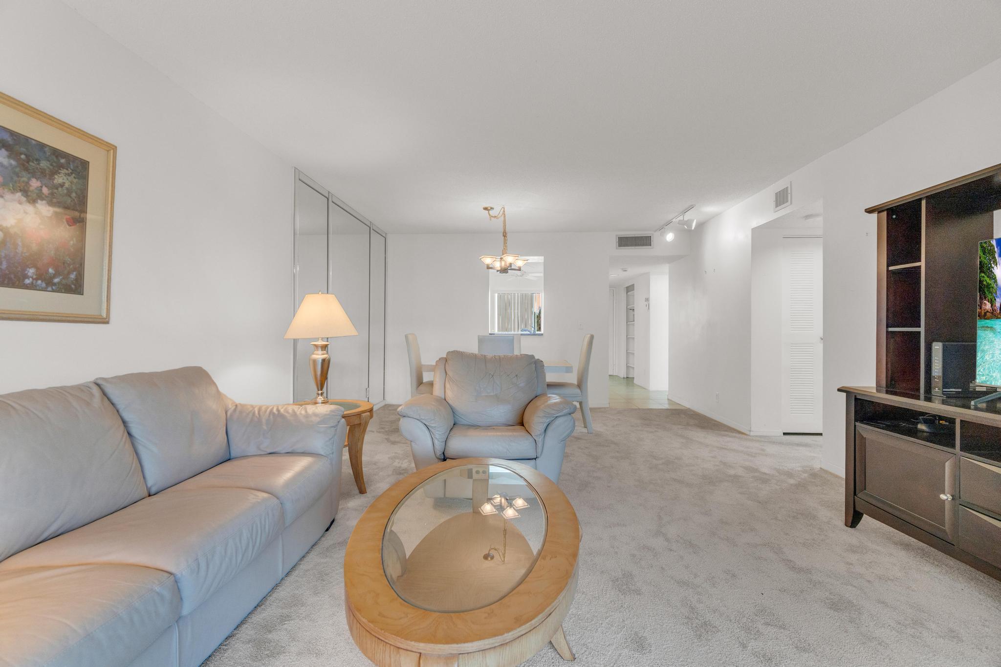 HUNTINGTON LAKES SEC THRE - Residential