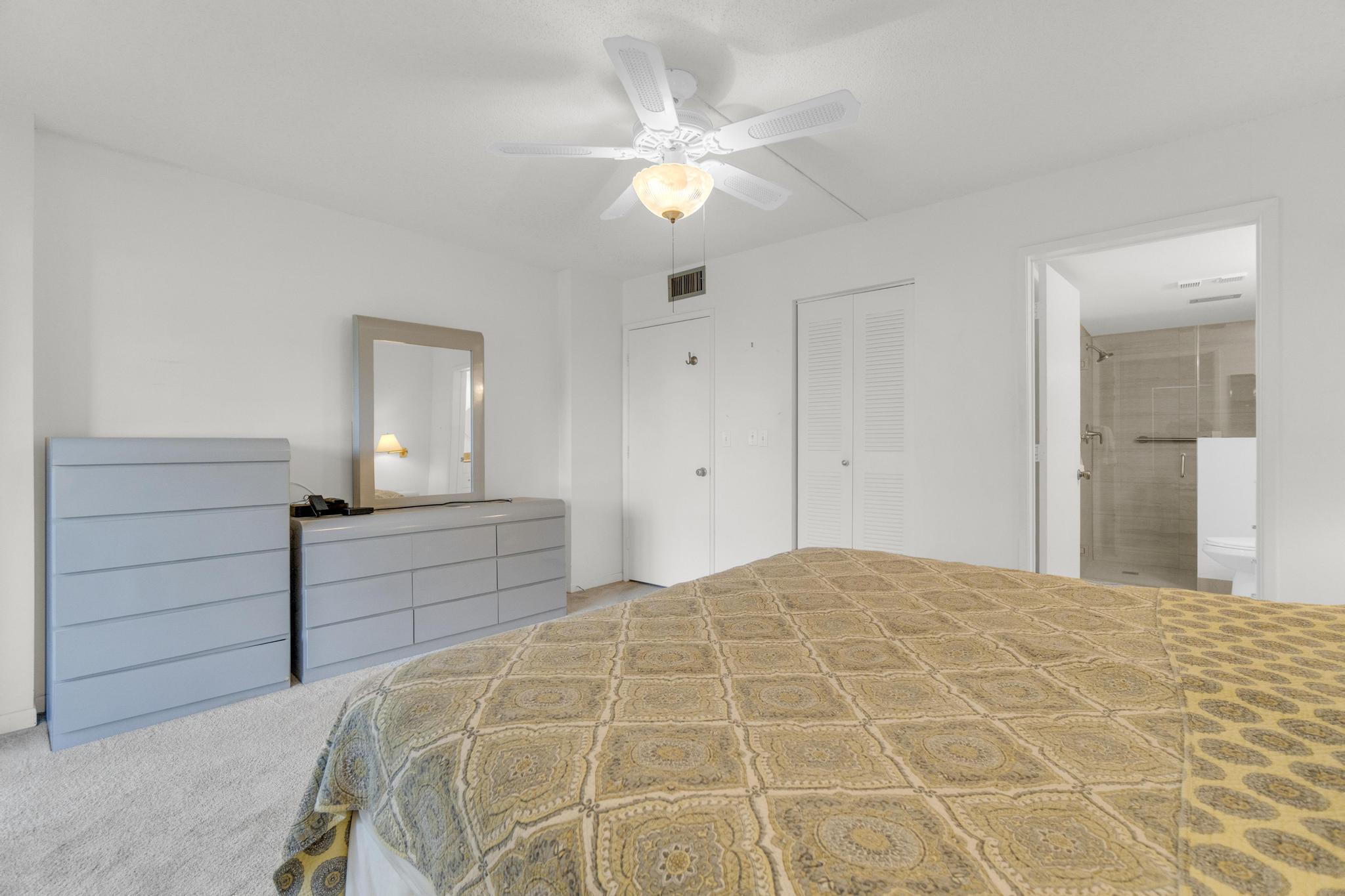 HUNTINGTON LAKES SEC THRE - Residential