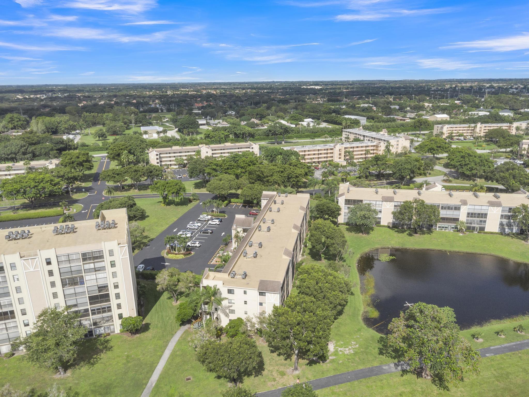 HUNTINGTON LAKES SEC THRE - Residential